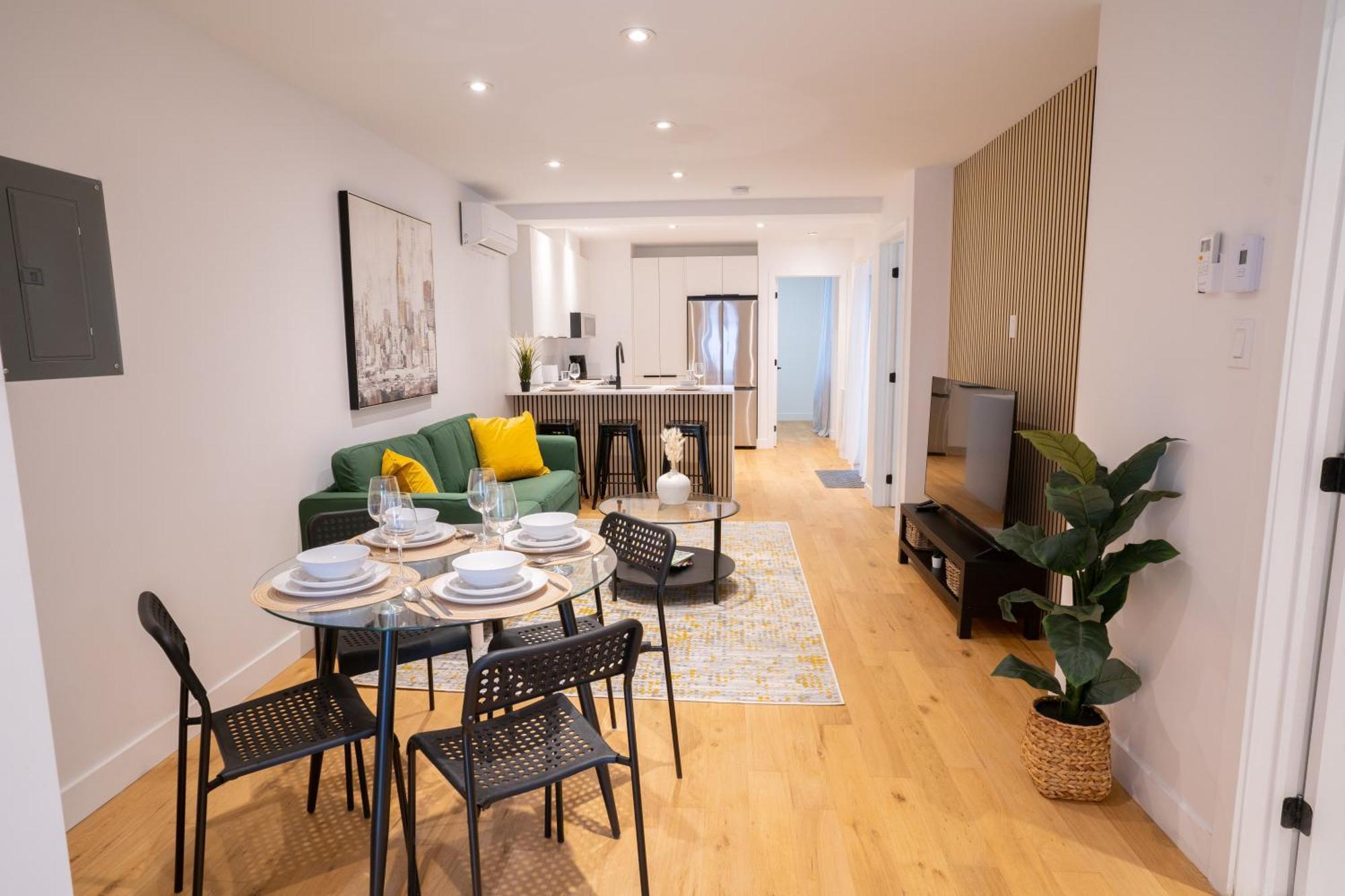 Beautifully Renovated 3br Downtown 2min To Metro Appartement
